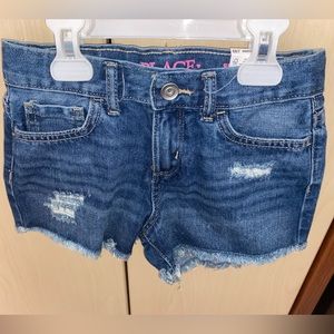 The Children’s place girl distressed shortie shorts size 6x/7